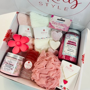 Pink Gift Box For Girl, Glam Box Tween Girl, Birthday Box, Pamper Box, Girl Spa Kit, Teenage Girl Gift, Sending Love, Pick Me Up Gift, Girl
