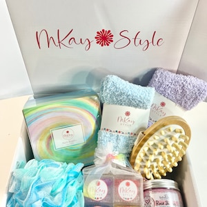 Tween Girl Spa Kit, Teenage Girl Gifts, Spa Gift Box, Happy Birthday Box, Birthday Gift Tween Girl, Teen Girls Gifts, Gifts For Her, Girl