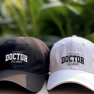 Individueller gestickter Doktorhut Zukünftiger Doktor Abschlussgeschenk Neuer Doktor Geschenk MD graduierter Hut Geschenk Medizinstudierender Abschlussgeschenk Est In