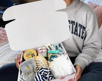 Teen Spa Gift Box For Girls Personalized Self- Care Gift Relaxation Kit Teen Girls Birthday Spa Gift Box For Teen College Care Package Dorm