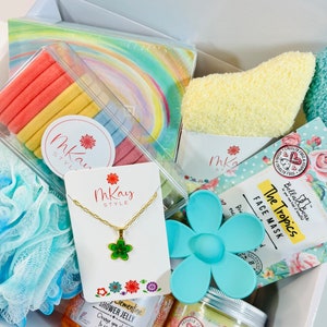 Cheer Up Gift Teen Girl, Birthday Box, Gifts For Teenage Girl, Tween Gift Box, Tween Girl Gift, Gift Box For Girl, Hug In A Box, Pamper Box