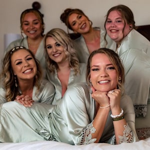 Sage Green Bridesmaid Robes, Bridesmaid Gifts, Bridal Robes, Bridal Party Gifts, Bridesmaid Robe, Wedding Party Robes, Bride Robe