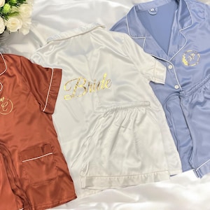 Dusty Blue Bridal Pajamas, Bridesmaid Satin Pajama Set, Soft Bridesmaid Pajamas Set, Bridal Party Gifts, Navy Blue Pj Set, Pajama Set