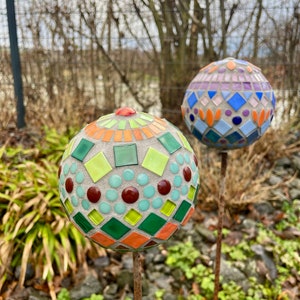 mosaic ball, garden ball, mosaic art,