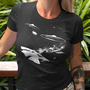 Women&#39;s UFO T-Shirt Flying Saucer Tee - Women&#39;s