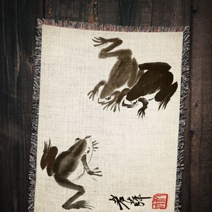Japanese Frog Woven Blanket: Vintage Folklore Decor