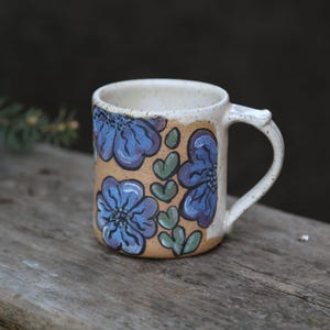 9-10oz Hand Painted Cute Boho Cream Blue Ceramic Pottery Mug White Stoneware Coffee Cup Daisy Garden Birthday Dainty Floral Garden Summer