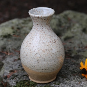 8.25&quot; White Black Speckled Ceramic Pottery Vase Hand Thrown Stoneware Flower Vase Shelf Décor Floral Brown Minimalist Decor Dried Flowers