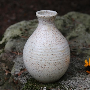 8.5&quot; White Black Speckled Ceramic Pottery Vase Hand Thrown Stoneware Flower Vase Shelf Décor Floral Brown Minimalist Decor Dried Flowers