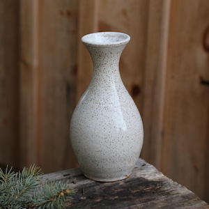 8.75&quot; White Black Speckled Ceramic Pottery Vase Hand Thrown Stoneware Flower Vase Shelf Décor Floral Brown Minimalist Decor Dried Flowers