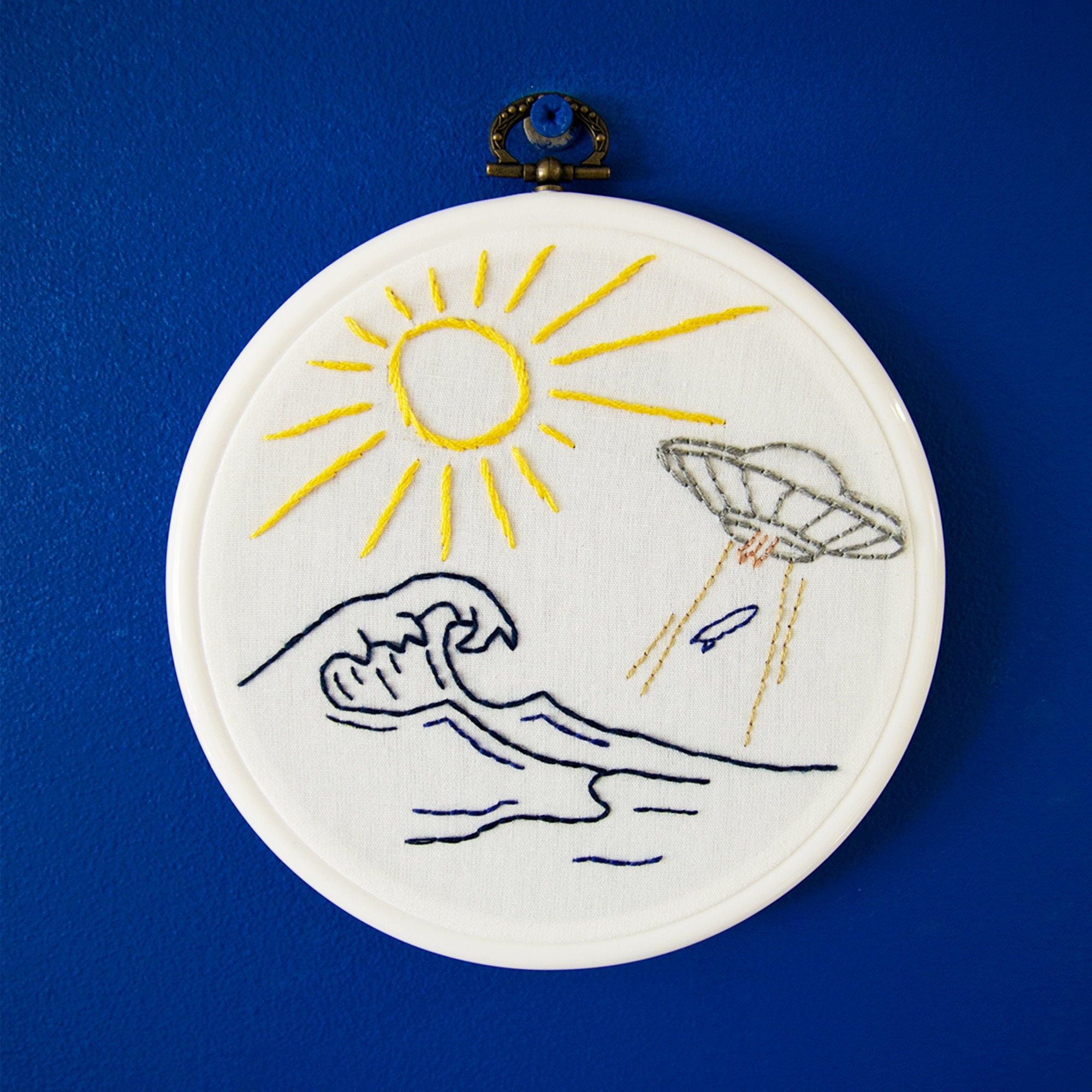 Broderie Décorative Vague