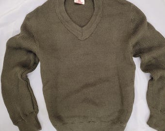 Suéter militar con cuello en V, excedente original del ejército francés, capa base de forro polar cálido, colección vintage, verde oliva, nuevo.