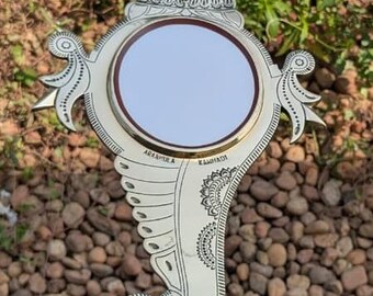 Original Aranmula Metallspiegel mit Hologramm, handgefertigt Kerala Traditionelles Aaranmula Kannadi, Oberflächenspiegel, Sankh Peeedom Big, Wohnkultur