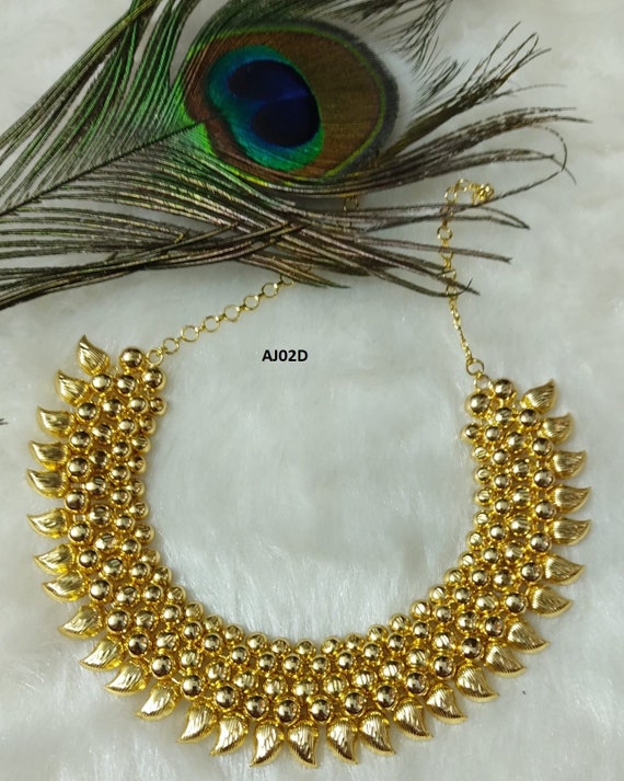 Gold plated traditional necklace set outlet