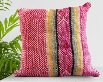 Coussin Bonita • Cojin • Oreiller • Almohada • Kissen • Housses • Designs uniques • Fabriqué à partir de couvertures péruviennes authentiques • Couleurs vives