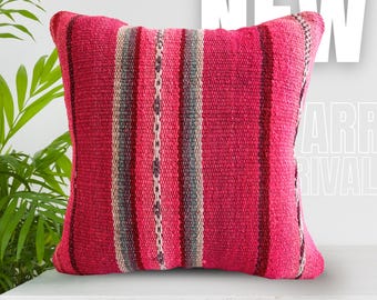 Oreiller décoratif Frazada Hermosa • 18 x 18 x 18 cm • Taie d'oreiller péruvienne tissée • Décoration d'intérieur colorée • Décoration d'intérieur ethnique faite main • Textile Cusco