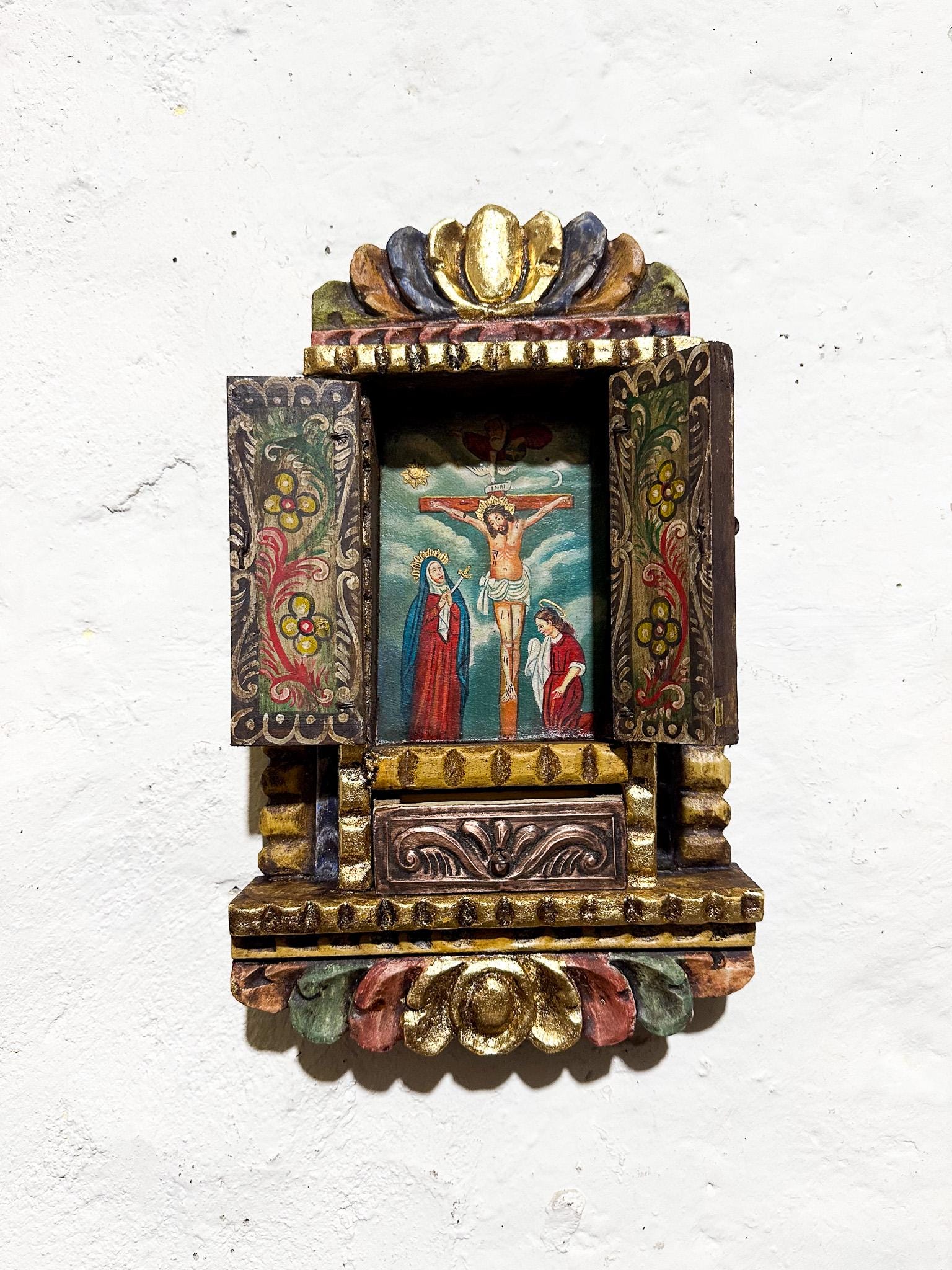 se-or-de-los-milagros-beautiful-colonial-altarpiece-carved-in-cedar