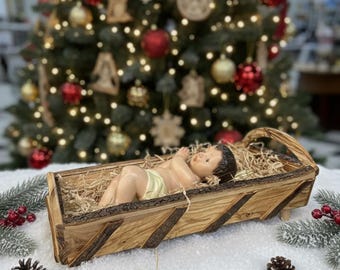 Handmade Bethlehem Olive Wood Manger with Baby Jesus Figurine - Gypsum Nativity Crib - Christmas Religious Decor Gift