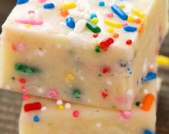 Vanilla Birthday Cake Fudge | Vanilla White Chocolate Fudge w/ Sprinkles