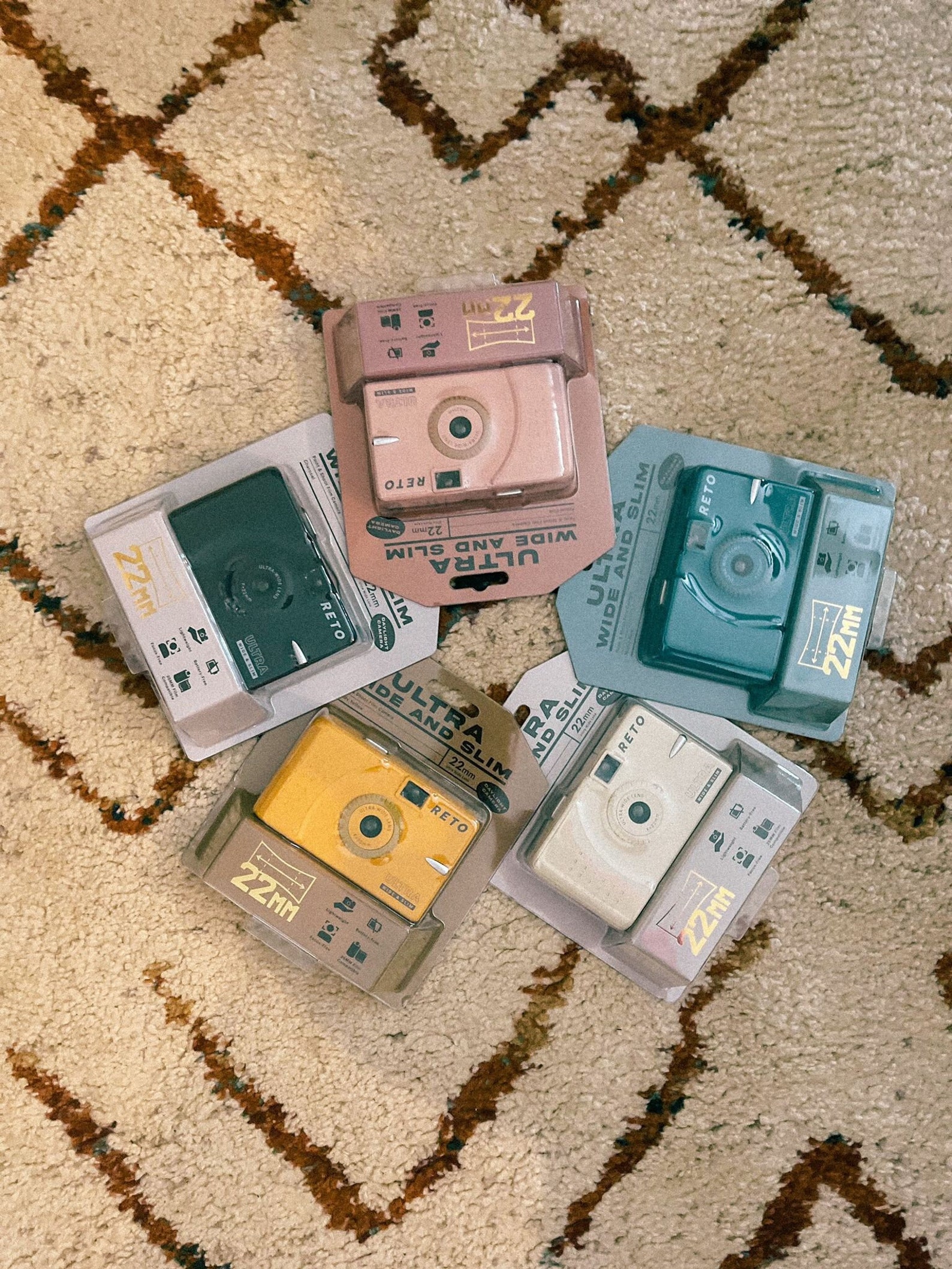 RETO Ultra Wide and Slim 35mm Reusable Retro Camera Kit - Etsy