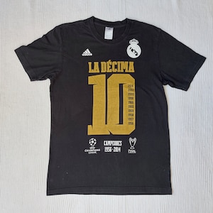 La decima top adidas t shirt