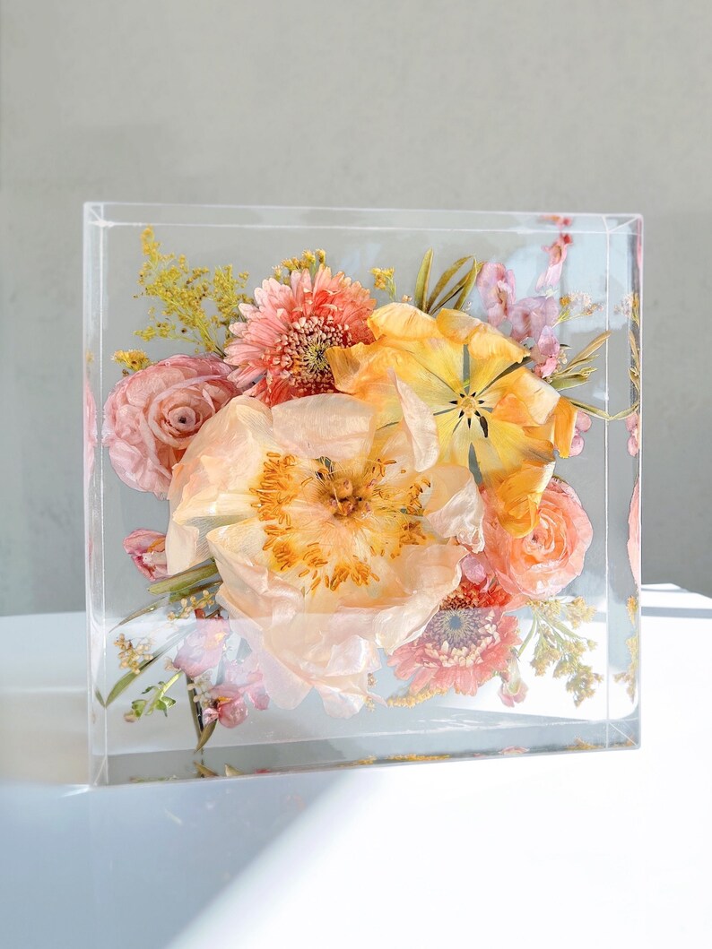 Wedding Bouquet Preservation Keepsake / Square hexagon arch shape Block / Bridal Bouquet Flowers Resin Floral Preservation / Wedding Gift image 3