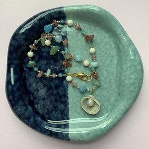 Handmade shell beaded necklace with pearl