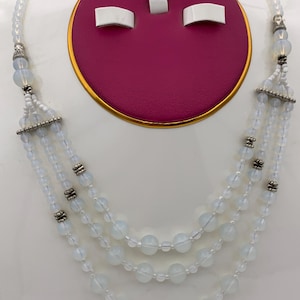 Simulated Water Opal Beaded Necklace, Handmade Opal Jewelry for Women, Iridescent White Bead Necklace, Elegant Statement Jewelry, Gift for