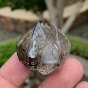 Cuarzo de ventana de 34,3 gramos, cristal de cuarzo de ventana natural, cristal esquelético, cuarzo Fenster, cristal de cuarzo de ventana ahumado perfecto de Baluchistán