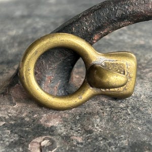 Fermoir crochet tout en un, fermoir crochet ouvert pour cuir rond de 5 mm, fermoir de bracelet en laiton antique, fermoir de bracelet en cuir