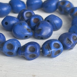 Halloween Skull Beads, Blue Synthetic Howlite Beads, Halloween Jewelry Supply (40 Loose Beads)