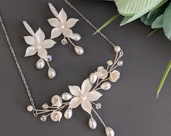 Bridal Necklace Set Bridal Jewelry set Bridal Earrings Necklace bracelet Wedding Jewelry Set Floral Wedding Necklace White Ivory Necklace