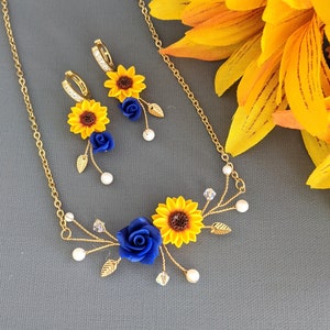 Sunflower Jewelry Set: Royal Blue Rose, Pearl Necklace and Earrings
