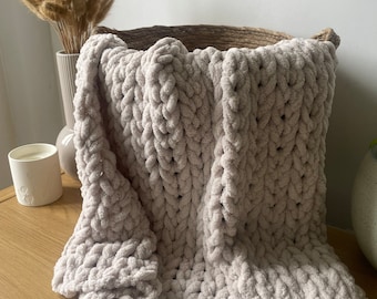 Handmade baby blanket , chenille baby blanket , baby shower gift , handmade baby shower gift , knitted baby blanket, new born blanket