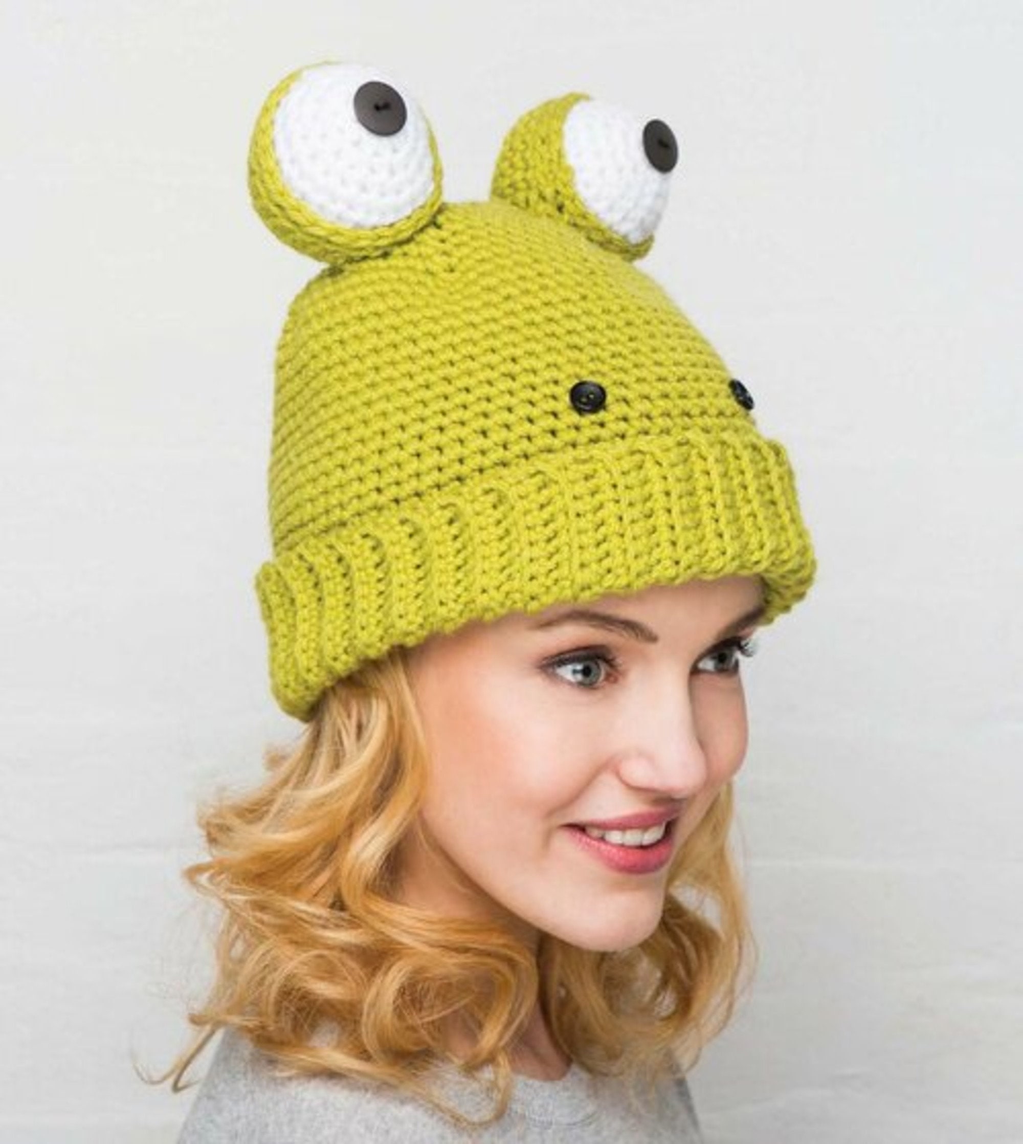 Animal Hats FROG crochet pattern PDF green | Etsy