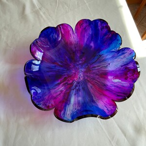 Large Vibrant Scalloped Resin Bowl in Swirls of  Deep Purple, Magenta and Blue