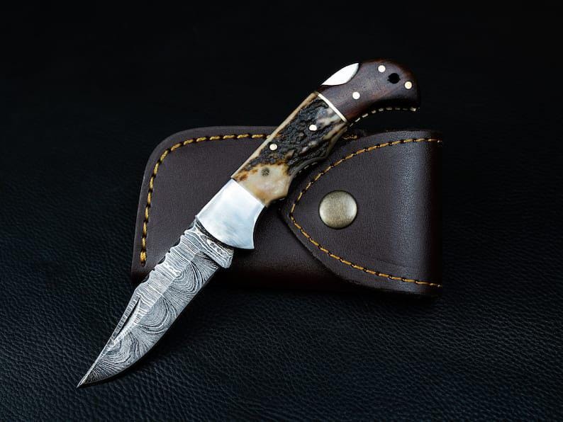 Handmade Damascus knife Pocket knife Folding Knife Personalized gift Wedding Gift Groomsman gift birthday anniversary Fathers day gift Stag + Rose wood