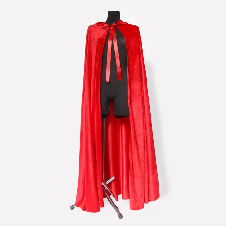 Black cloak with hood, Halloween costume Red