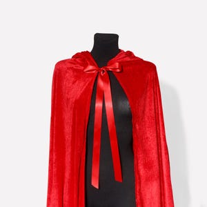 Black cloak with hood, Halloween costume image 6