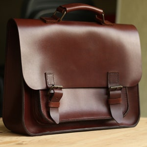 Leather briefcase Messenger bag Full grain leather Laptop Business Trevel Student Bag Personalized Handmade