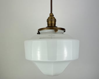 Lámpara colgante Art Déco de cristal opalino – Base octogonal, latón antiguo – Pantalla de 21,5 cm