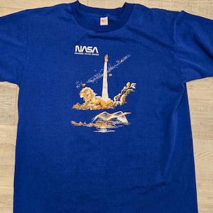 1980&#39;s NASA XL Tshirt-Short Sleeve-Vintage Tshirt-Retro-Vintage Clothes-Space-Astronaut-Rocket Launch-Crane