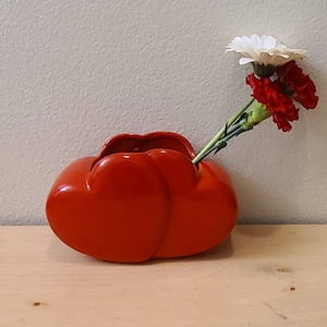 1980&#39;s Double Heart Planter-Valentine&#39;s Day-Vintage Planter-Vase-Vintage Valentine-Plant Holder-Succulent Vase-Valentine Decor