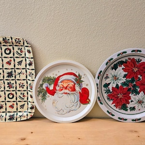 Vintage Christmas Tin & Plastic Trays-Santa-Poinsettia-Vintage Christmas-Christmas Dish-Christmas Serving Tray-Christmas Plate-Serving Dish