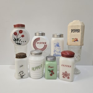 Fire-King ジェダイト&アイボリー　Salt and Pepper Jadeite Fire King Salt and Pepper - Etsy