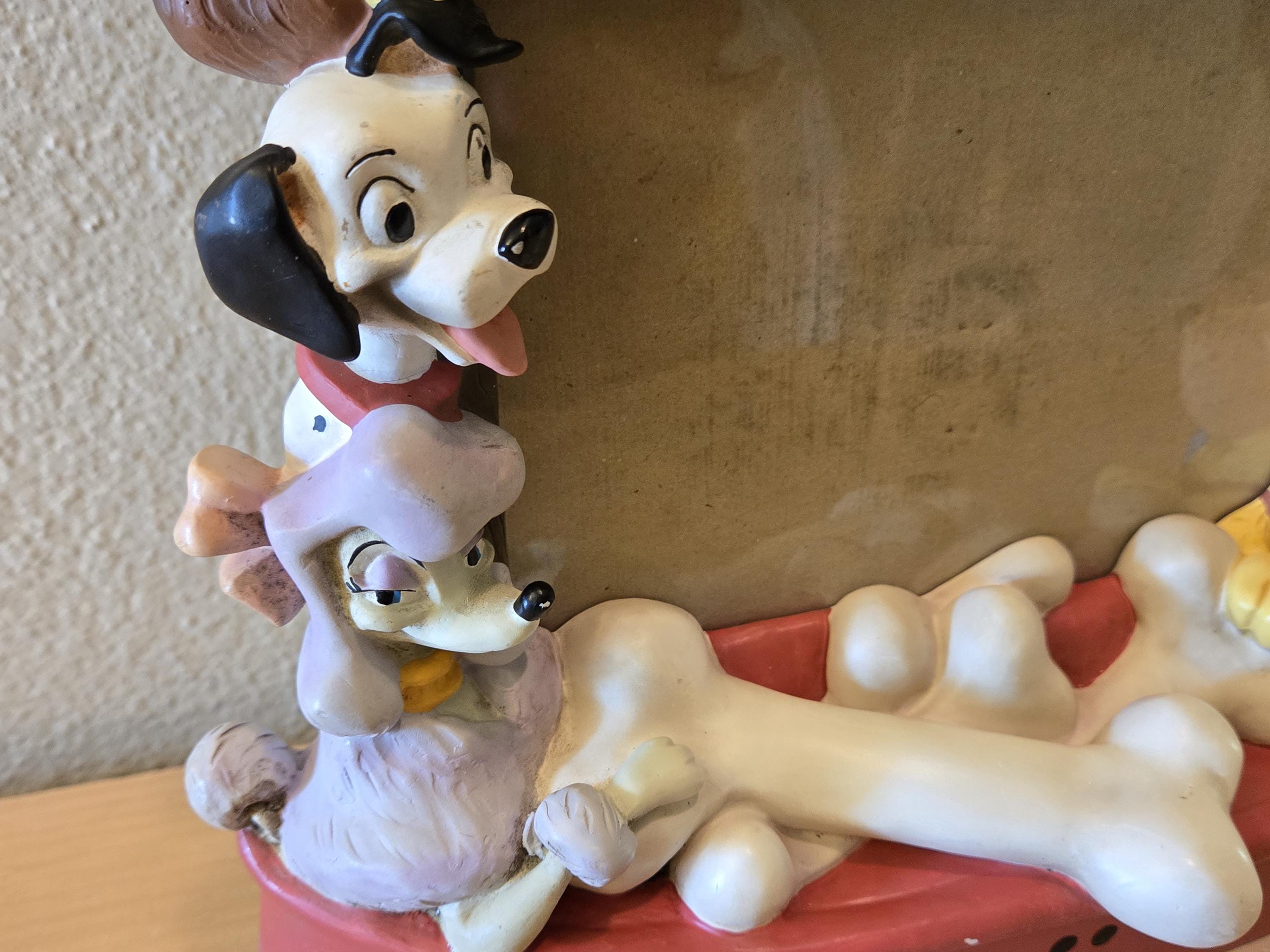 RARE Vintage Disney Dogs 3D Picture Frame-5x7-vintage Disney
