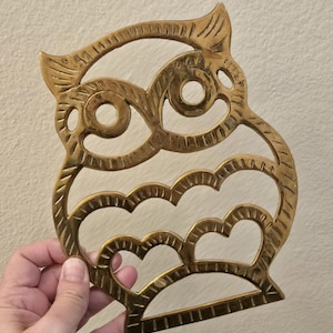 Vintage Brass Owl Trivet-Vintage Kitchen-Retro Kitchen-MCM Kitchen-Kitchen Utensil-Kitchen Decor-Owl Lover-Pot Holder-Interpur-Hot Plate