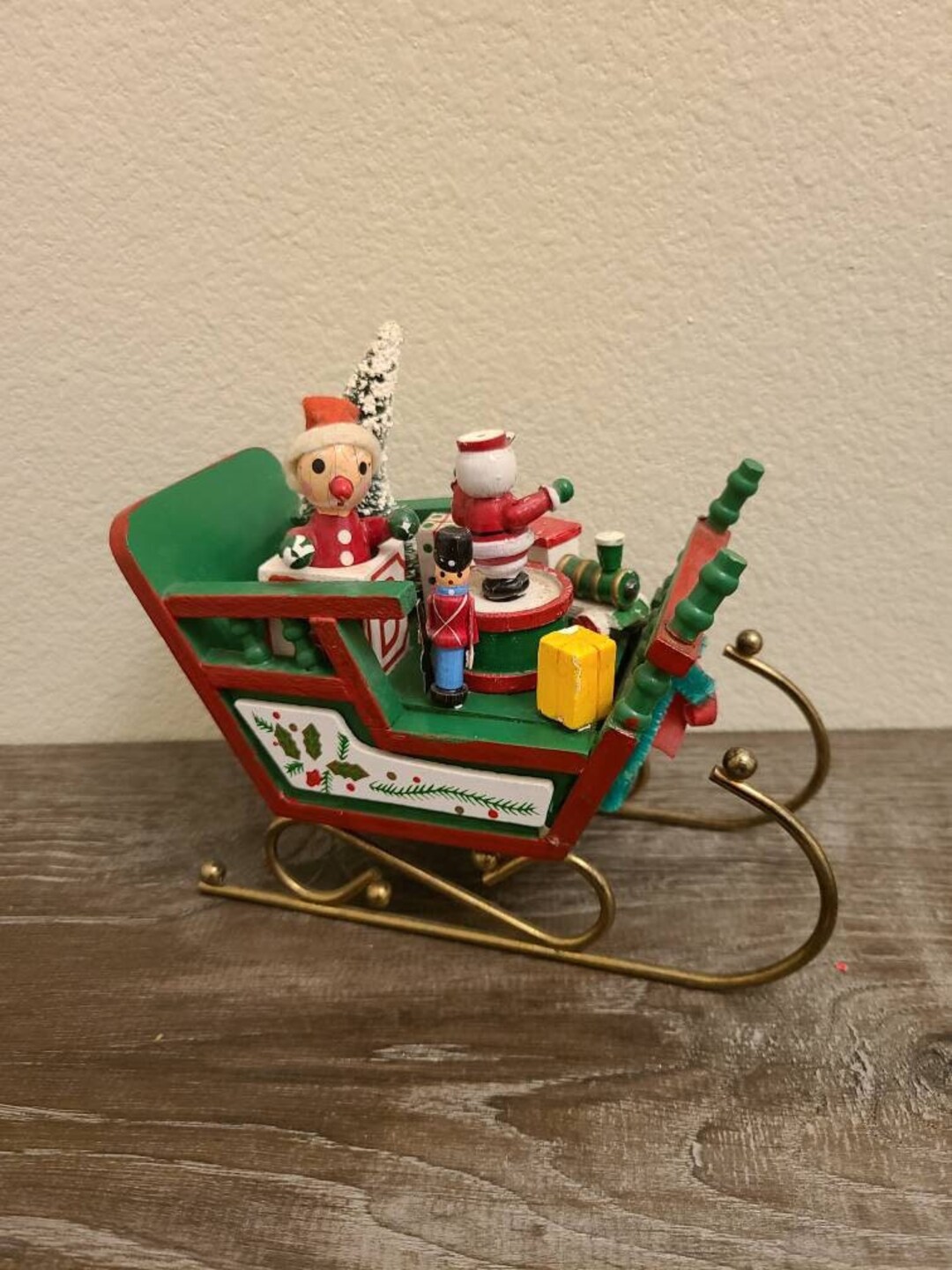 1970's Wooden Sleigh Music Boxwhite Christmasvintage Christmas