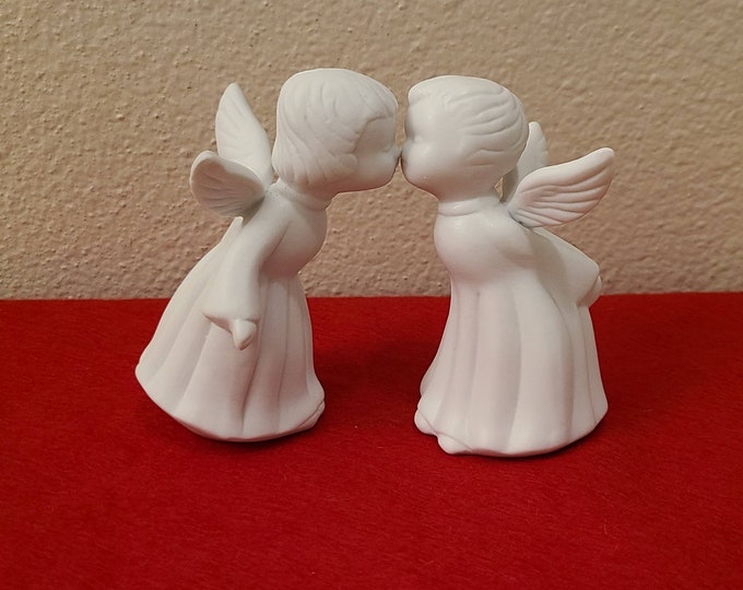 Vintage Bisque Porcelain Kissing Angelsvintage Christmasangel Decor