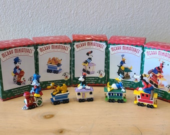 1998 Vintage Disney Merry Miniatures Mickey Express Train Figurines-Hallmark-Donald-Pluto-Goofy-Minnie-Mini Train Set-Disney Collectible